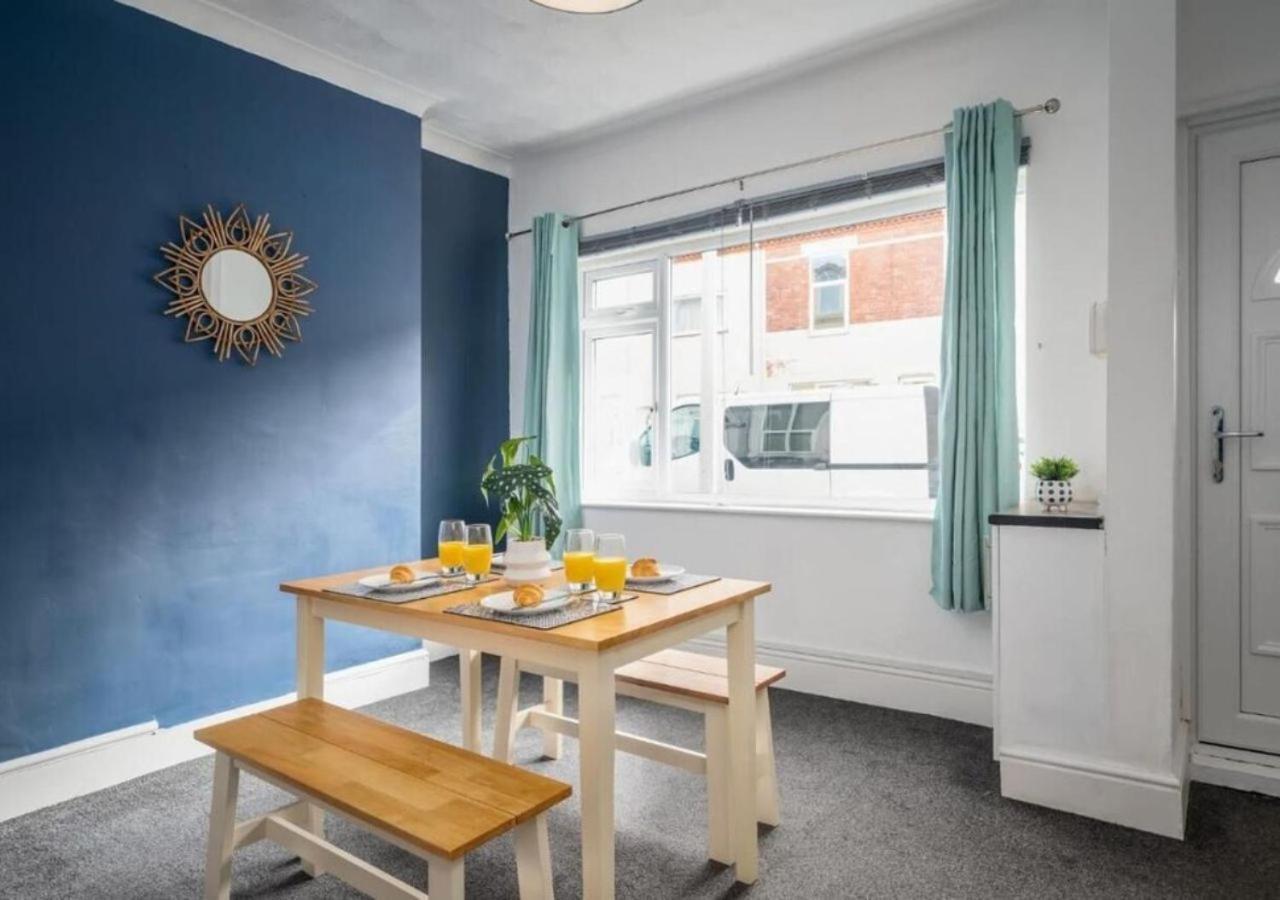 Spacious & Cosy 4 Bedroom House In Appartamento Goole