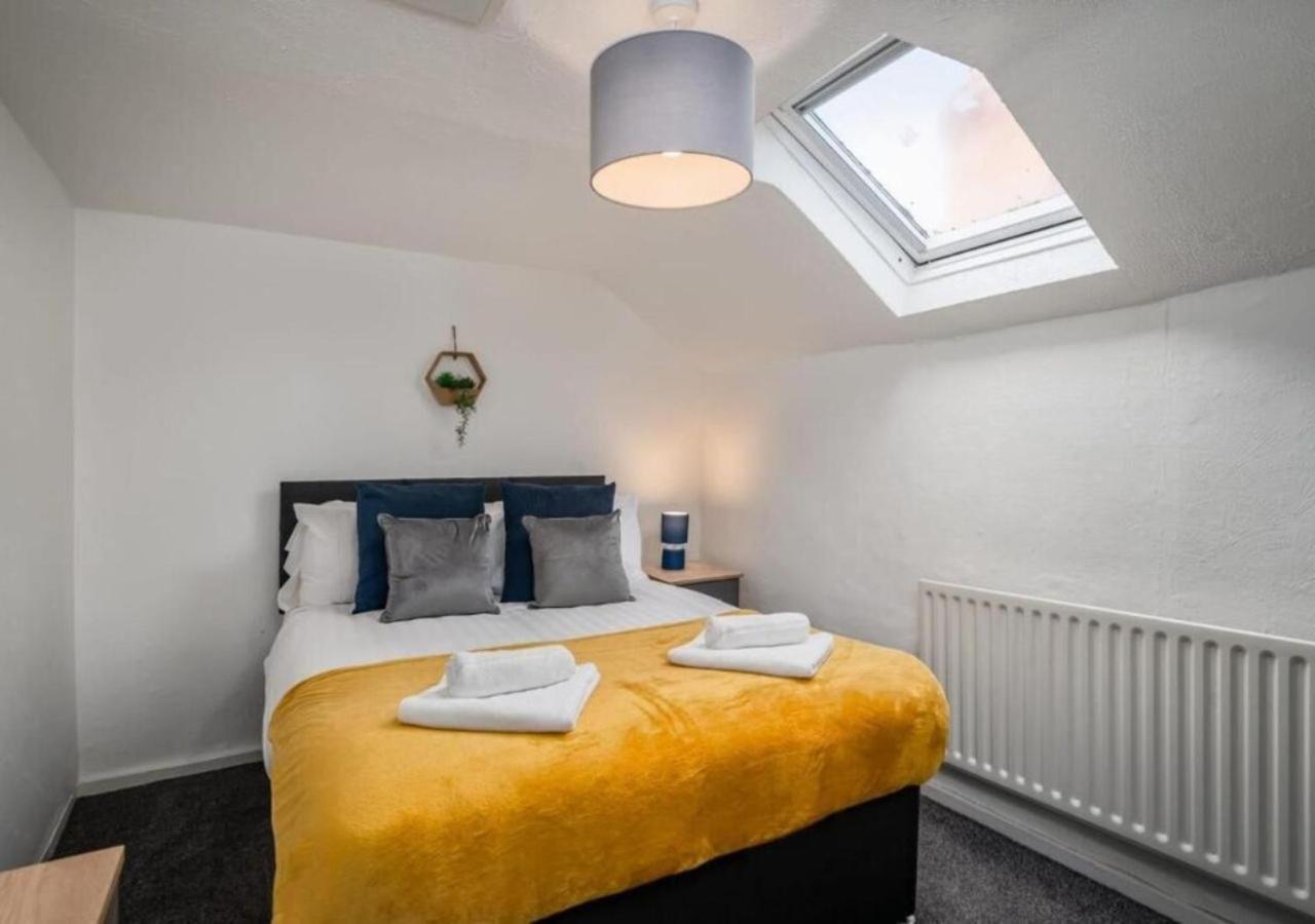 Spacious & Cosy 4 Bedroom House In * Goole